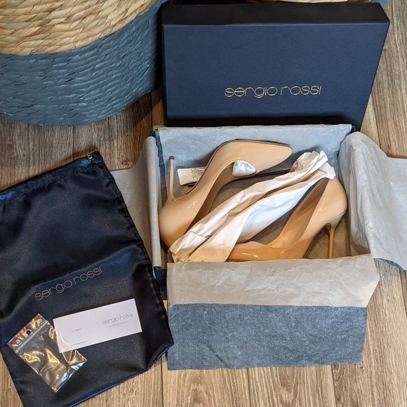 NIB (W36.5) - SERGIO ROSSI Nude Patent Donna Pumps - Picture 2 of 9